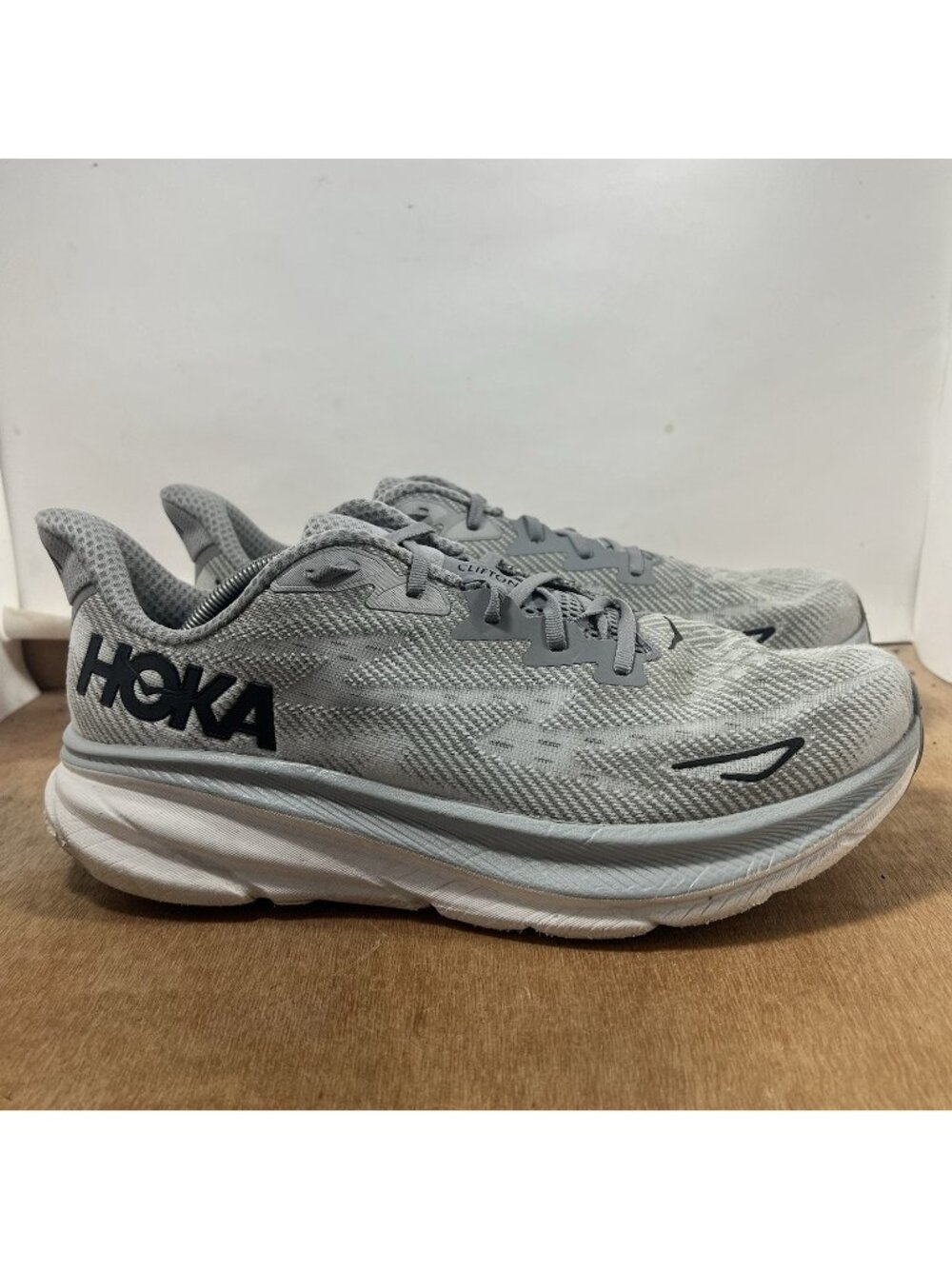 Hoka One One Clifton 9 Men Size 13 Grey  Running Jogging Shoes